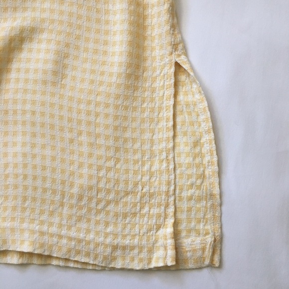 Gingham Short Sleeve Button Down Blouse - Picture 3 of 4